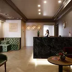 Uno デザイン 4* オデッサ