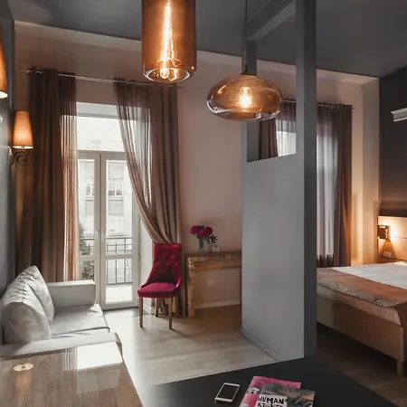 Hotel Uno Design 4*