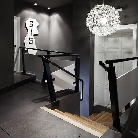Hotel Uno Design Odessa