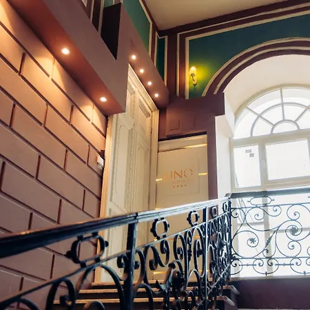 Hotel Uno Design 4*