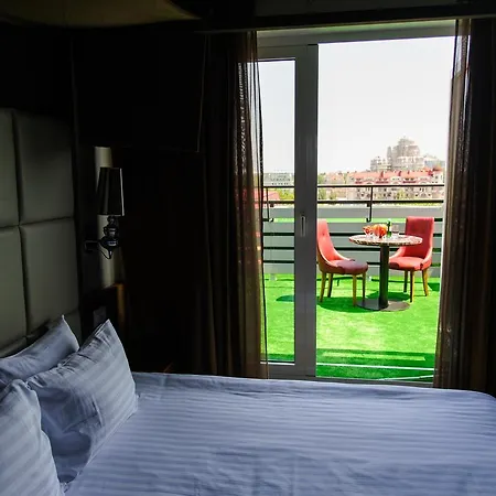 Uno Design 4* Odessa