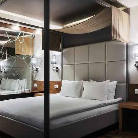 Uno Design Hotel