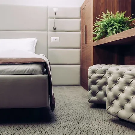 Uno デザイン オデッサ