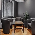Uno Design Hotel 4*