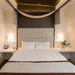 Hotel Uno Design 4*