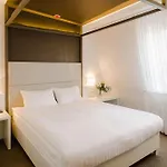 Uno Design Hotel