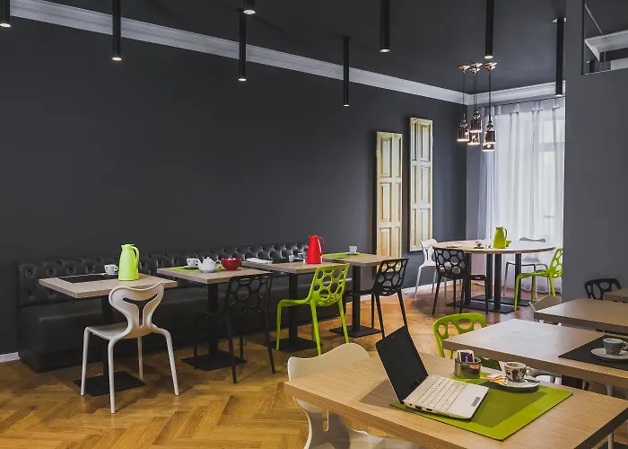 Uno Design Готель 4*