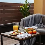 Hotel Uno Design 4*