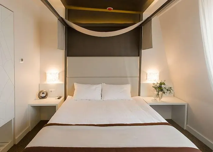 Szálloda Uno Design 4*